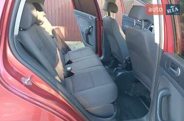 Хетчбек Volkswagen Golf 2006 в Дрогобичі