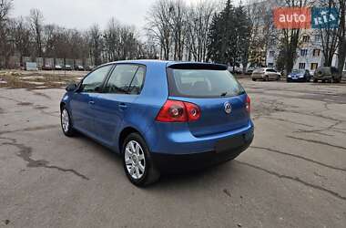 Хетчбек Volkswagen Golf 2004 в Харкові