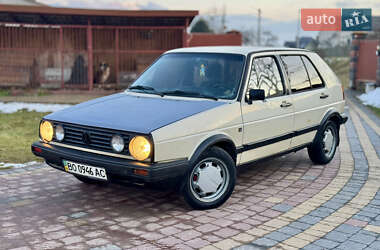 Хэтчбек Volkswagen Golf 1984 в Новояворовске