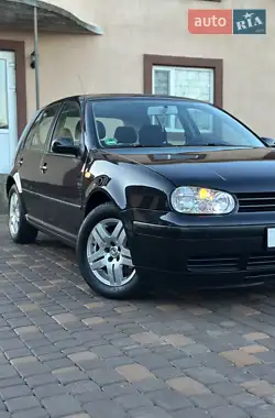 Volkswagen Golf 2001
