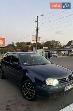 Хетчбек Volkswagen Golf 2001 в Семенівці