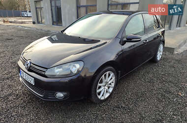 Хэтчбек Volkswagen Golf 2010 в Луцке