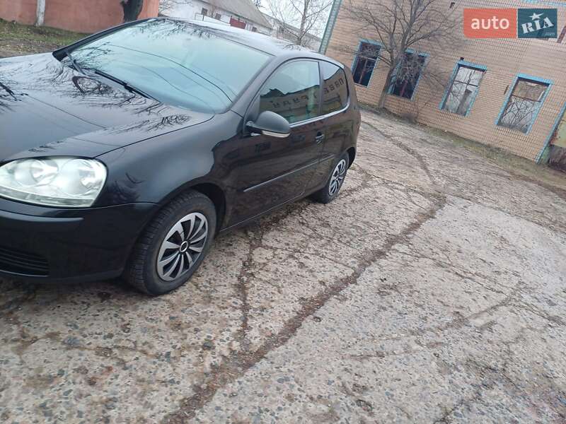 Хэтчбек Volkswagen Golf 2007 в Ананьеве