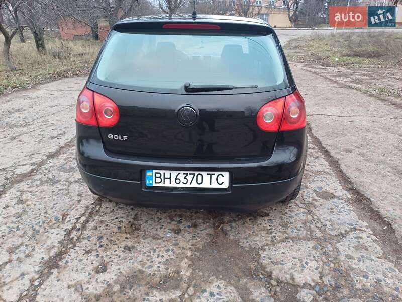 Хэтчбек Volkswagen Golf 2007 в Ананьеве