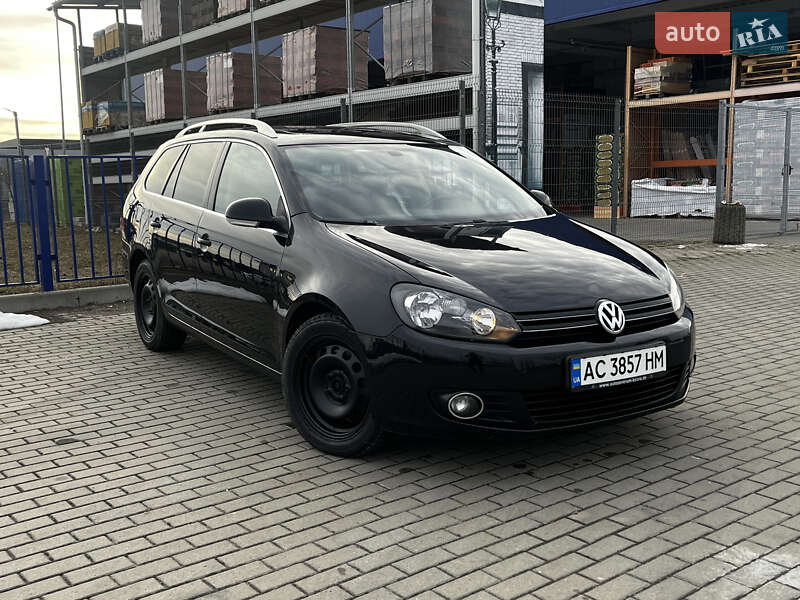 Універсал Volkswagen Golf 2011 в 