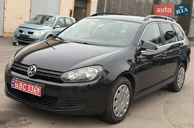 Універсал Volkswagen Golf 2010 в Рівному