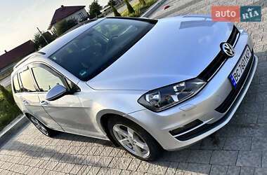 Универсал Volkswagen Golf 2013 в Черновцах