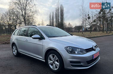 Универсал Volkswagen Golf 2017 в Ровно