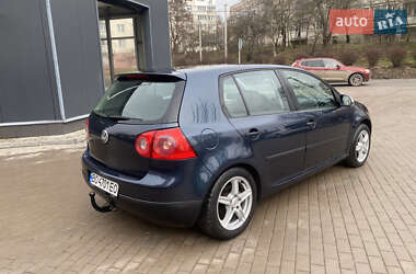 Хэтчбек Volkswagen Golf 2004 в Тернополе