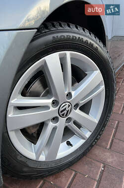 Универсал Volkswagen Golf 2012 в 