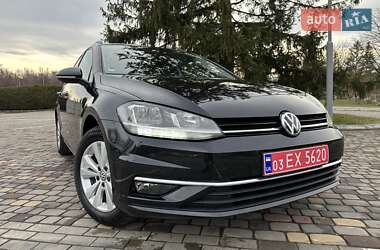 Универсал Volkswagen Golf 2018 в Луцке