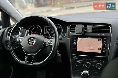 Универсал Volkswagen Golf 2018 в Луцке