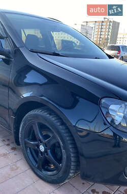Универсал Volkswagen Golf 2010 в 