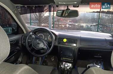 Хэтчбек Volkswagen Golf 1998 в Киеве