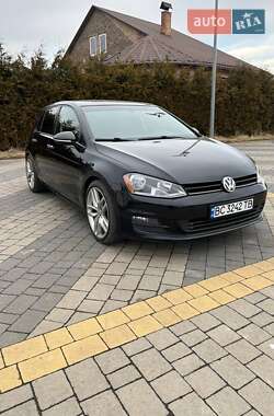 Хетчбек Volkswagen Golf 2016 в Львові