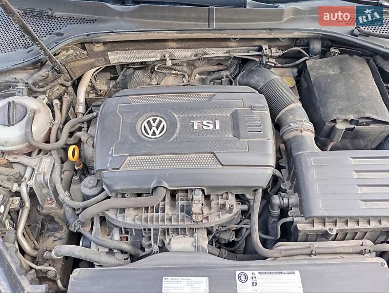 Универсал Volkswagen Golf 2016 в 
