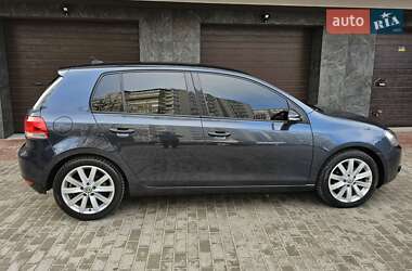 Хэтчбек Volkswagen Golf 2009 в Тернополе