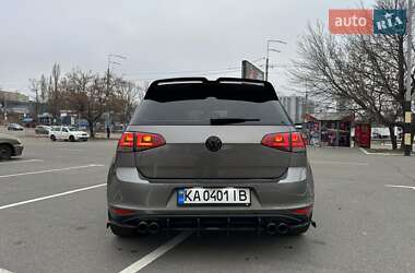 Хетчбек Volkswagen Golf 2014 в Києві
