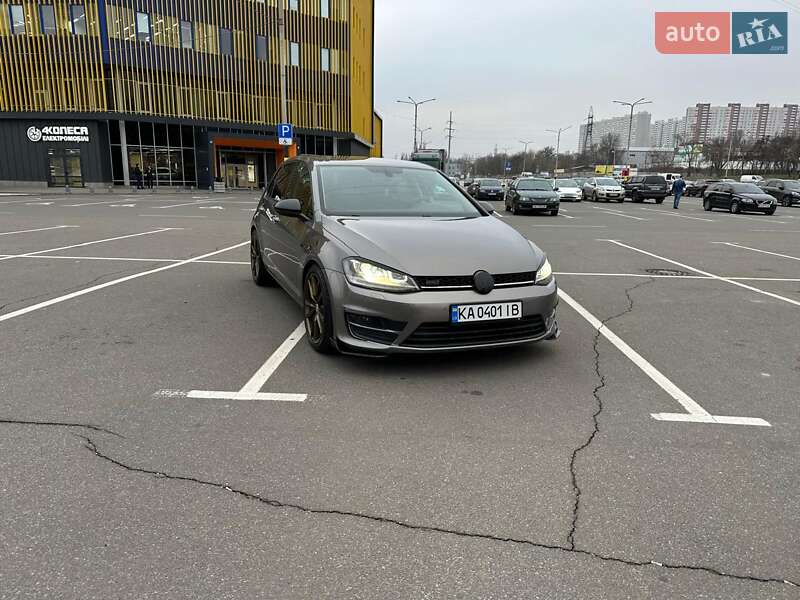 Volkswagen Golf 2014