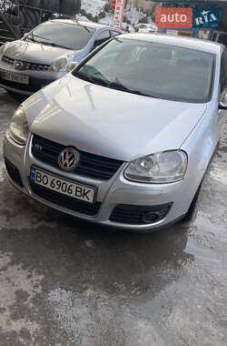 Хетчбек Volkswagen Golf 2008 в Кременці