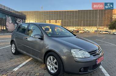 Хетчбек Volkswagen Golf 2007 в Луцьку