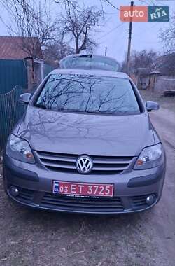 Хетчбек Volkswagen Golf 2006 в 