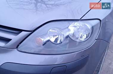Хетчбек Volkswagen Golf 2006 в 