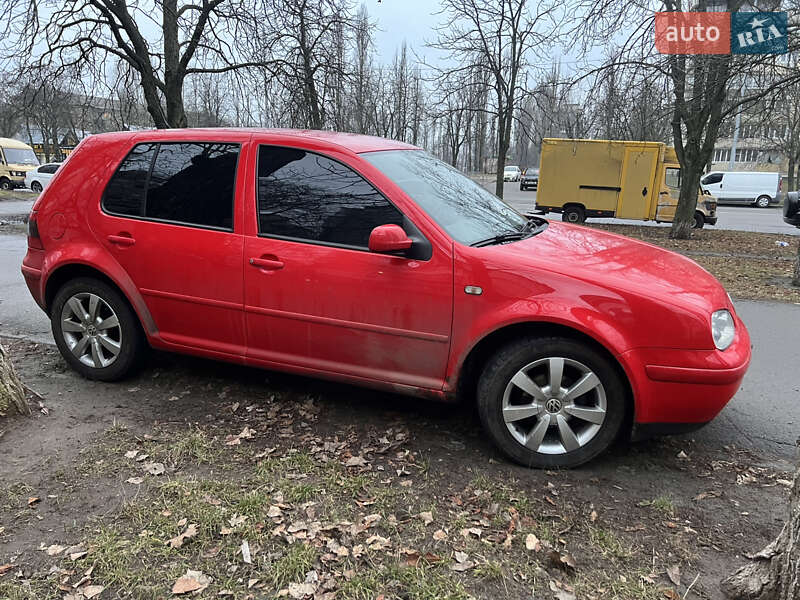 Хетчбек Volkswagen Golf 1998 в Києві