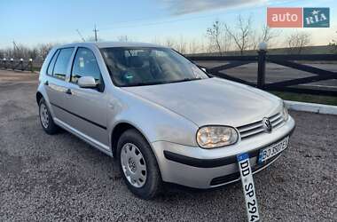 Хэтчбек Volkswagen Golf 2003 в Тернополе