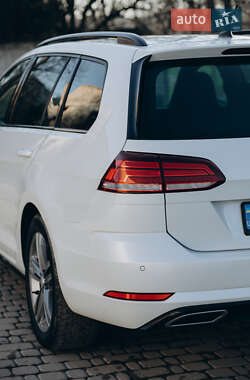 Универсал Volkswagen Golf 2017 в 