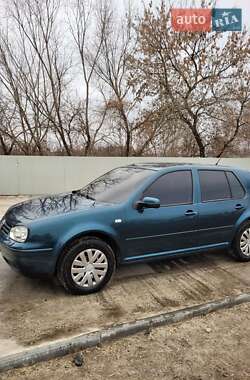 Хэтчбек Volkswagen Golf 2003 в Борисполе