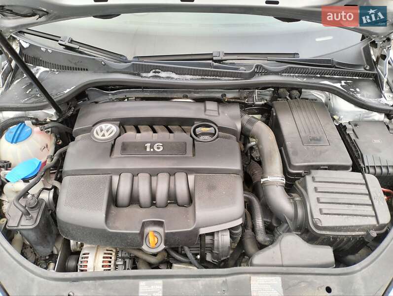 Хетчбек Volkswagen Golf 2005 в Знам'янці