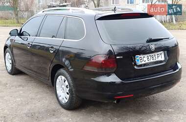 Универсал Volkswagen Golf 2011 в 