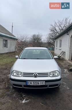 Хетчбек Volkswagen Golf 2000 в Черкасах