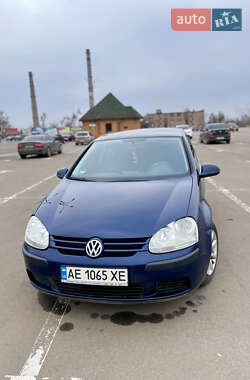 Хэтчбек Volkswagen Golf 2005 в Кривом Роге