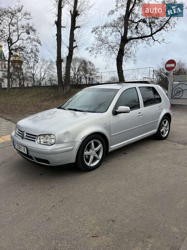 Volkswagen Golf 1998