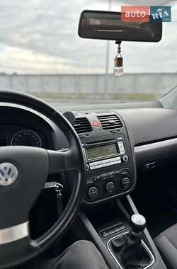 Хэтчбек Volkswagen Golf 2007 в Виннице