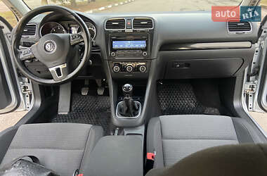 Универсал Volkswagen Golf 2012 в Калуше