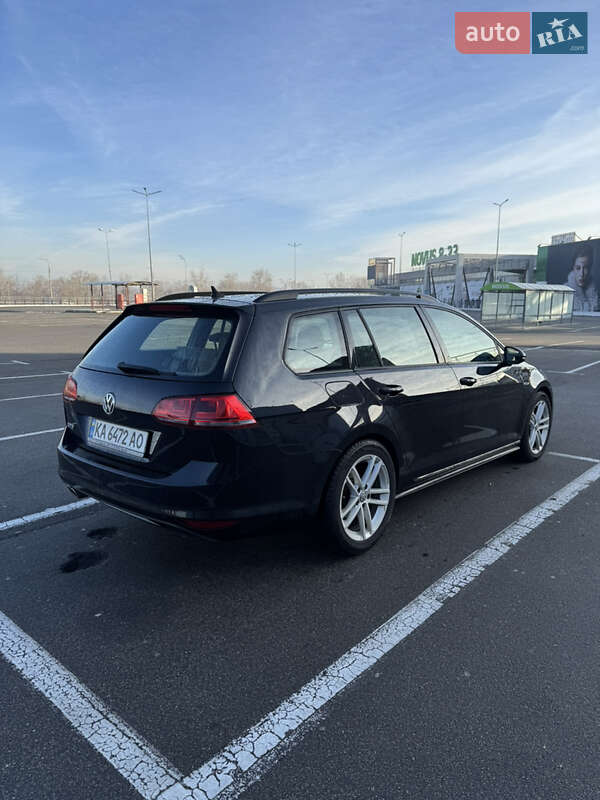 Универсал Volkswagen Golf 2015 в Киеве