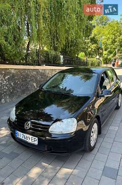 Хэтчбек Volkswagen Golf 2008 в Горишних Плавнях