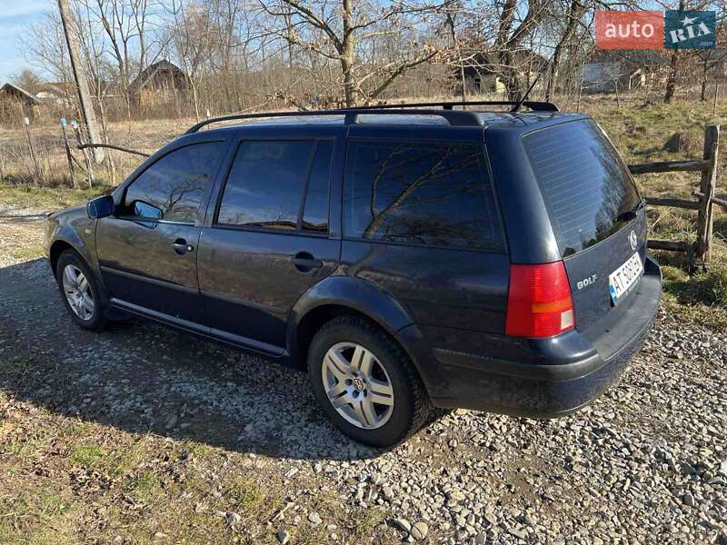 Универсал Volkswagen Golf 2001 в Ивано-Франковске