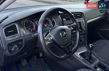 Хетчбек Volkswagen Golf 2013 в Тульчині