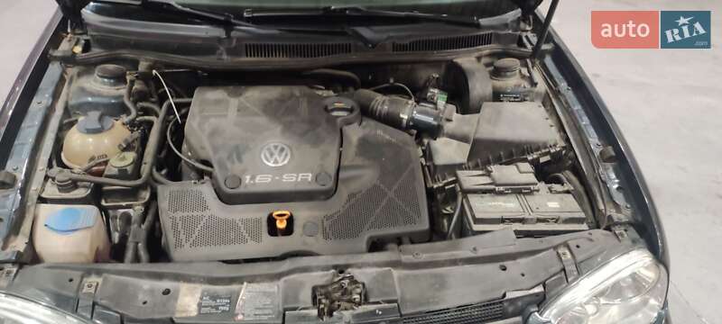Хэтчбек Volkswagen Golf 1999 в Львове