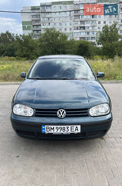 Хетчбек Volkswagen Golf 2002 в Сумах