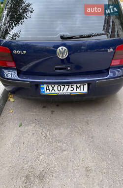 Хэтчбек Volkswagen Golf 2000 в Чугуеве