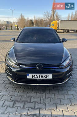 Хэтчбек Volkswagen Golf 2014 в Глобине