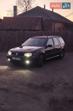 Универсал Volkswagen Golf 1999 в Чернигове