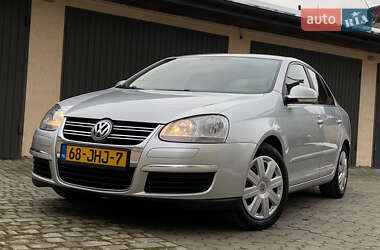 Хэтчбек Volkswagen Golf 2007 в Самборе