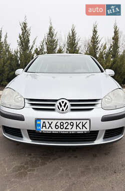 Хетчбек Volkswagen Golf 2004 в Харкові