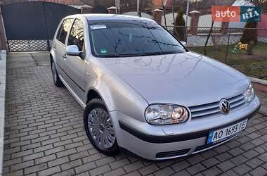 Хетчбек Volkswagen Golf 2002 в Мукачевому